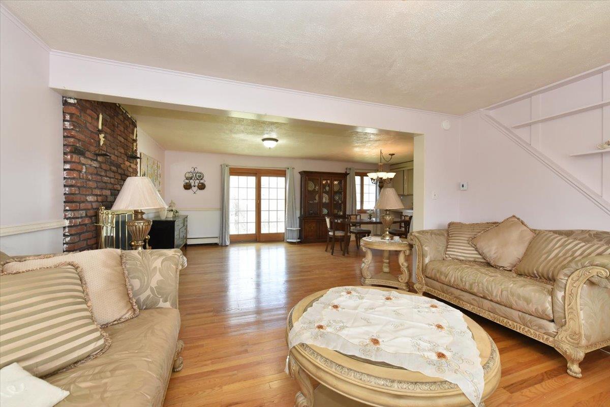 103 Arlyn Drive, Massapequa, New York image 4