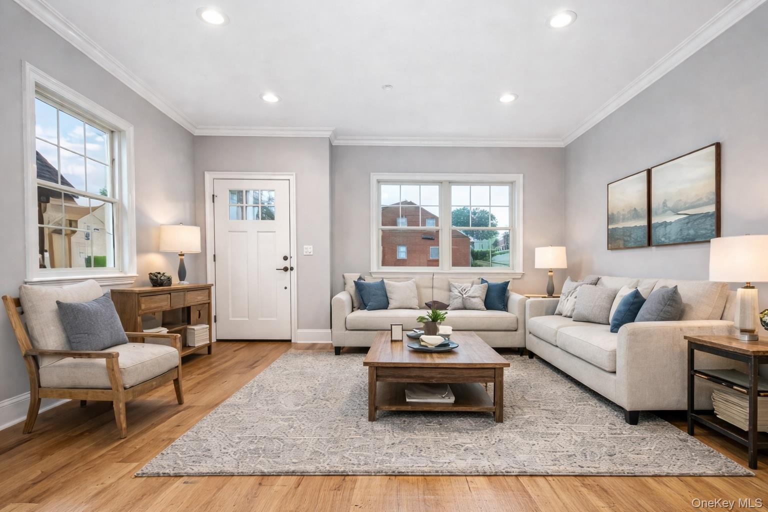 113 Gainsborg Avenue E