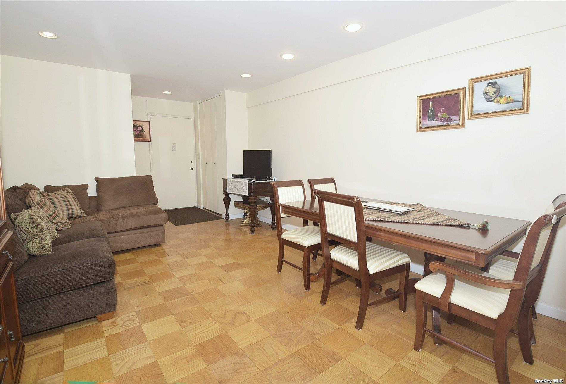 700 Shore Road Rd #2U, Long Beach, New York image 5