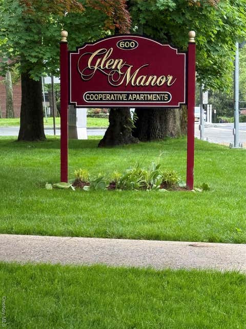 Homes For Sale - 600 Pelham Road #BUILDING B UNIT E<br/> New Rochelle, NY 10805