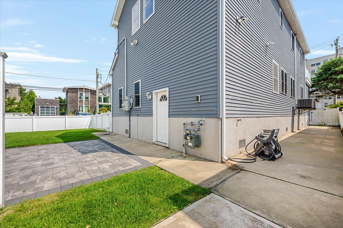 Atlantic Beach, New York 11509, United States, 3 Bedrooms Bedrooms, ,3 BathroomsBathrooms,Residential,Active,157367