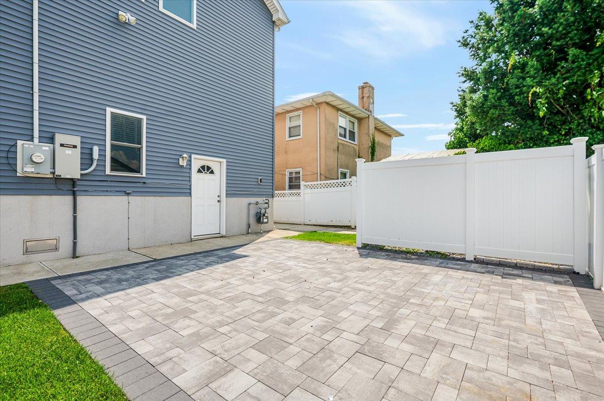 Atlantic Beach, New York 11509, United States, 3 Bedrooms Bedrooms, ,3 BathroomsBathrooms,Residential,Active,157367