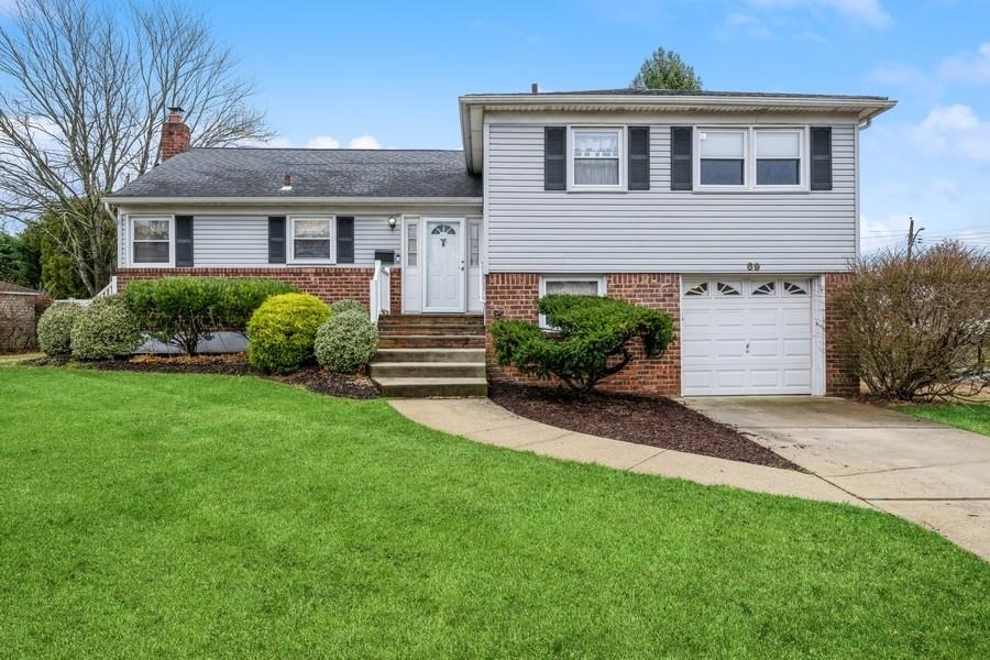 69 Richard Place, Massapequa Park, New York image 1