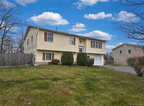 Homes For Sale - 6 Fayva Court<br/> Rockland County, New City, NY 10956