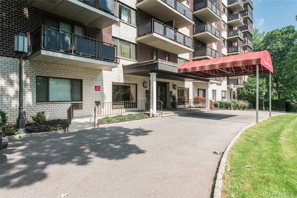 Photo of 160 Academy Street #10G, Poughkeepsie, NY 12601 (MLS # 1064102)