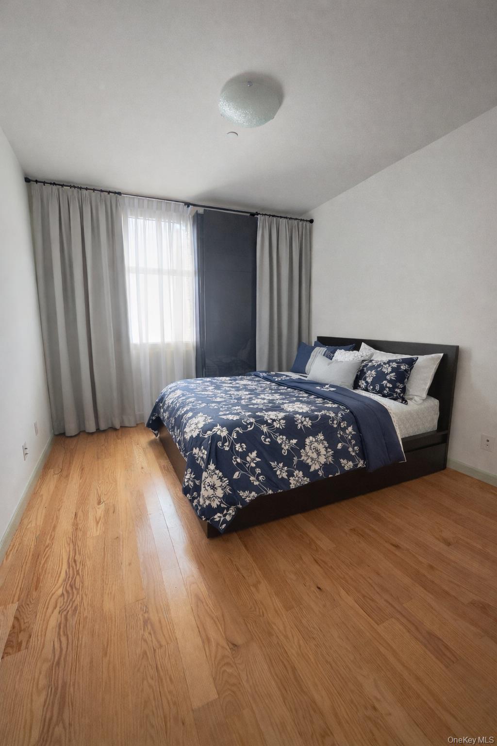 1635 Lexington Avenue 3D