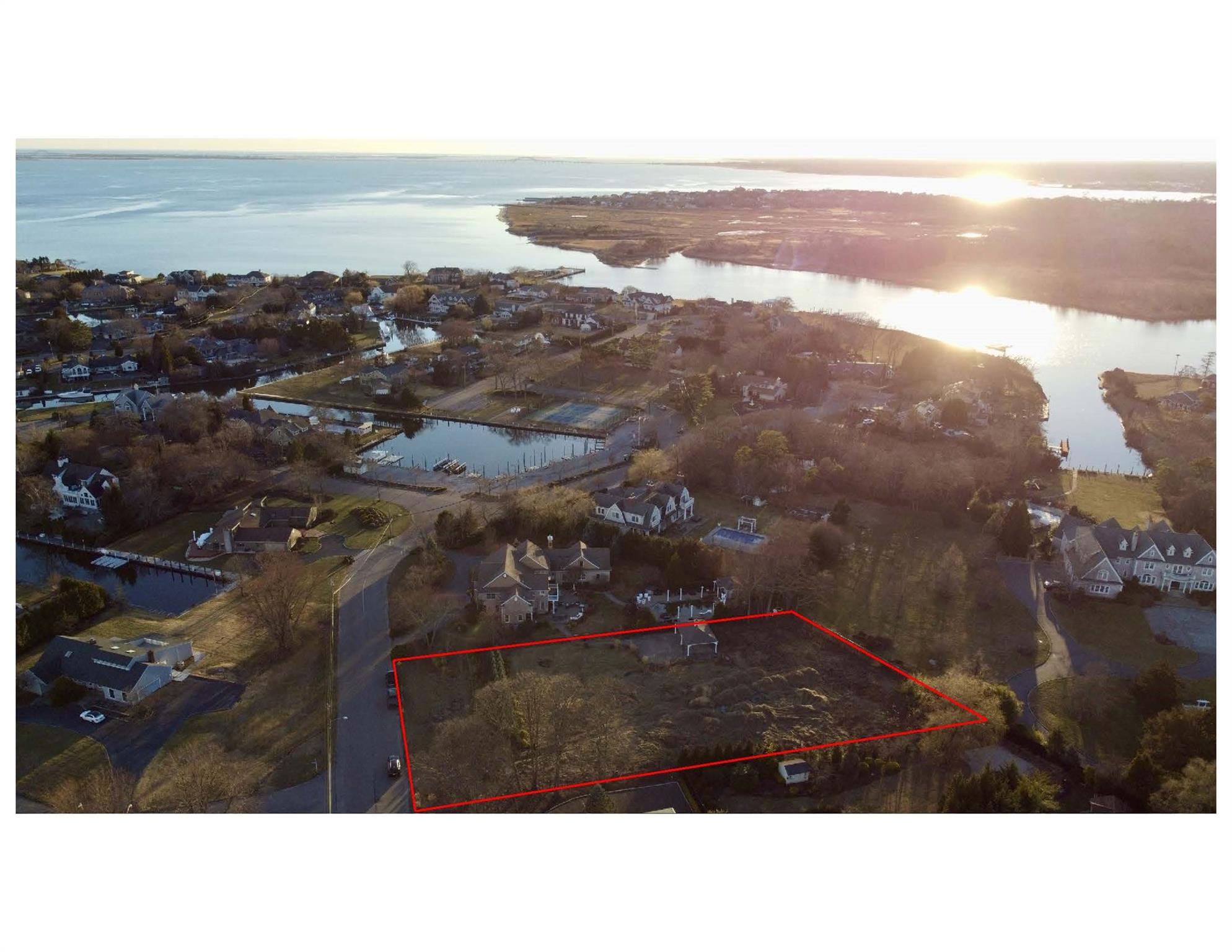 34A The Helm, East Islip, New York image 2