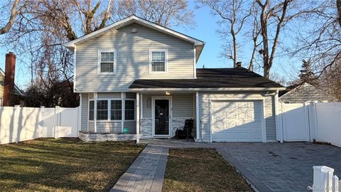 Homes For Sale - 13 Fairview Drive<br/> Shirley, NY 11967