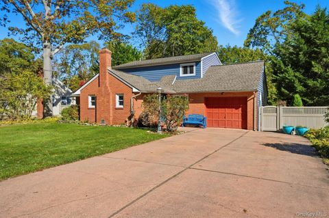Photo of 19 Marion Street, Nesconset, NY 11767 (MLS # 927476)