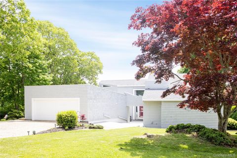 6 Bay View Drive Hampton Bays NY 11946