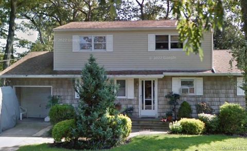 Homes For Rent - 486 Silver Street<br/> West Babylon, NY 11704