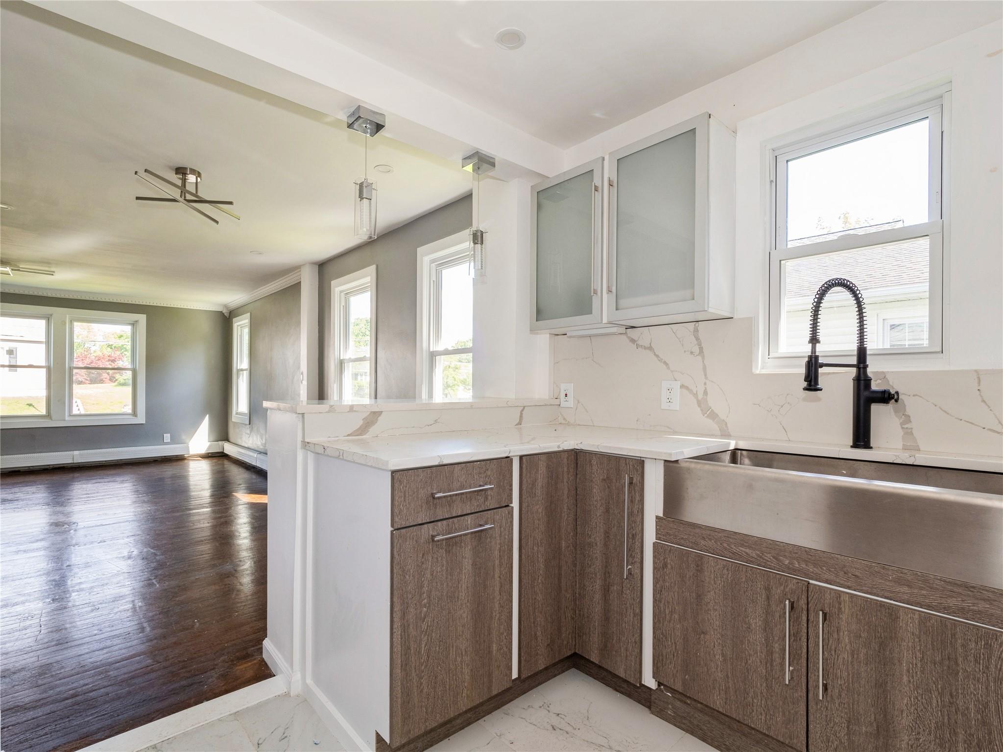 34 Woodland Avenue, Poughkeepsie, New York image 9