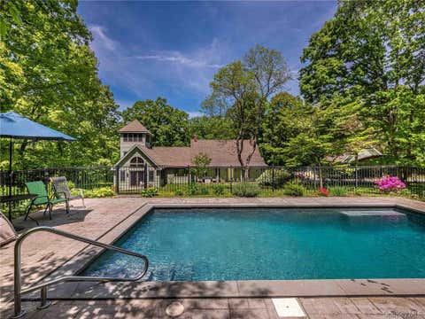 Homes For Rent - 74 Hilltop Road<br/> Rhinebeck, NY 12572