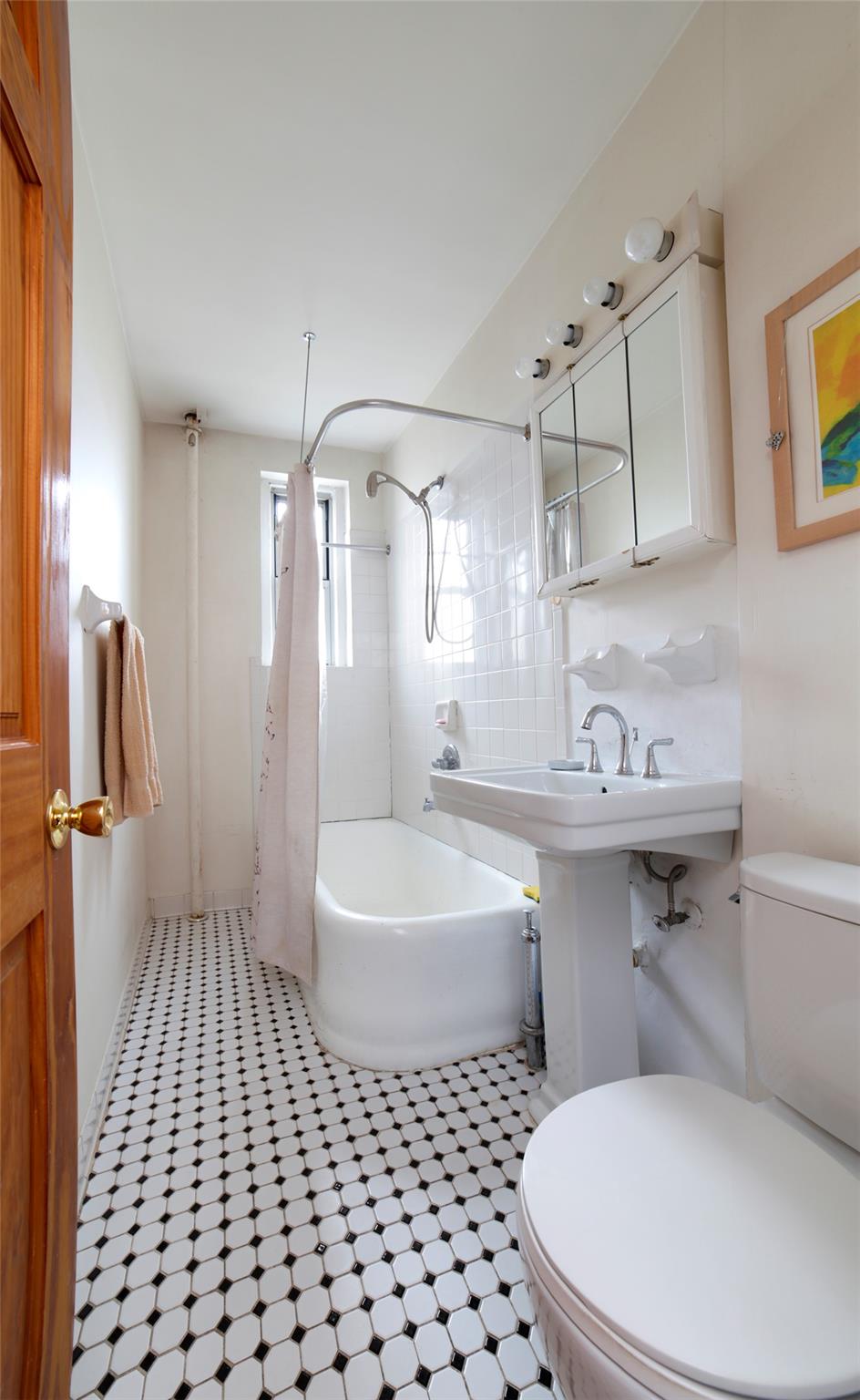 472 Gramatan Avenue #5R, Mount Vernon, New York image 5