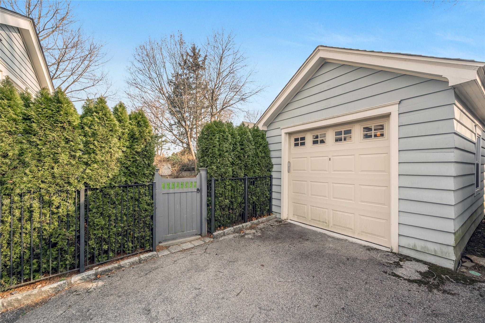 64 Chatsworth Avenue, Larchmont, New York image 33