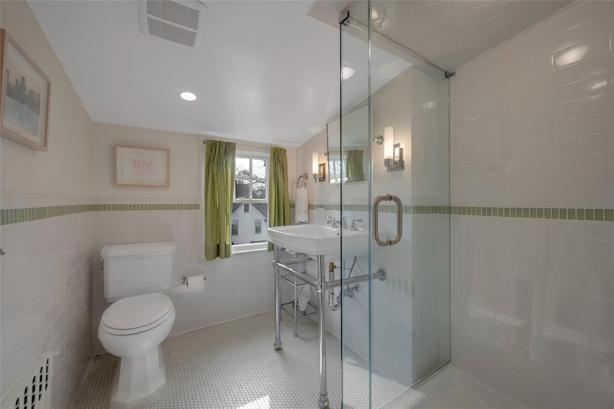 64 Chatsworth Avenue, Larchmont, New York image 26