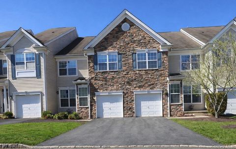 Condo For Sale - 16 Webster Court<br/> Monroe, NY 10950