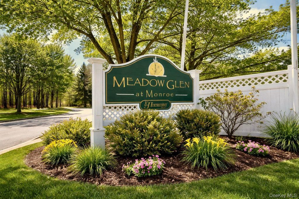 Photo of 16 Webster Court, Monroe, NY 10950 (MLS # 978014)