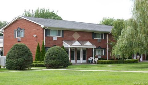 Apartment For Rent - 125 Terryville Road #9D<br/> Port Jefferson Station, NY 11776