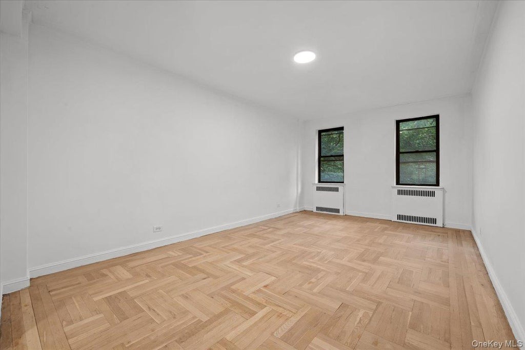 Photo of 3017 Riverdale Avenue #5J, Bronx, NY 10463 (MLS # 1047006)