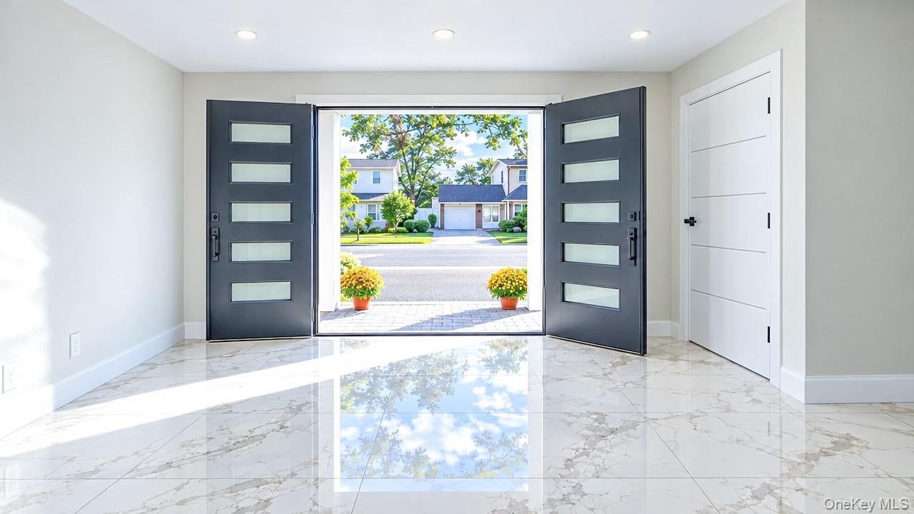 15 Coachman Lane