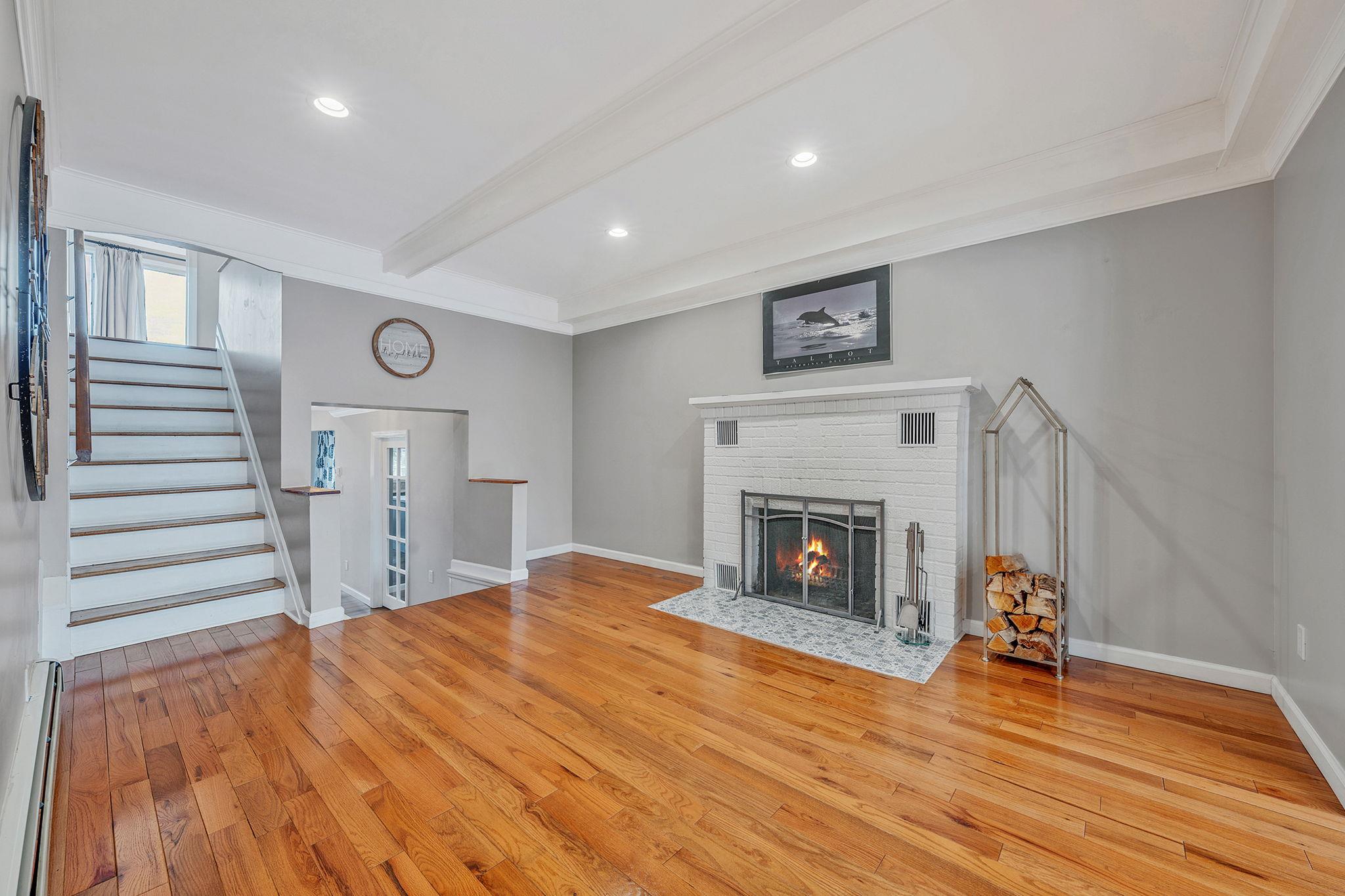 179 Baylawn Avenue Ave, Copiague, New York image 10