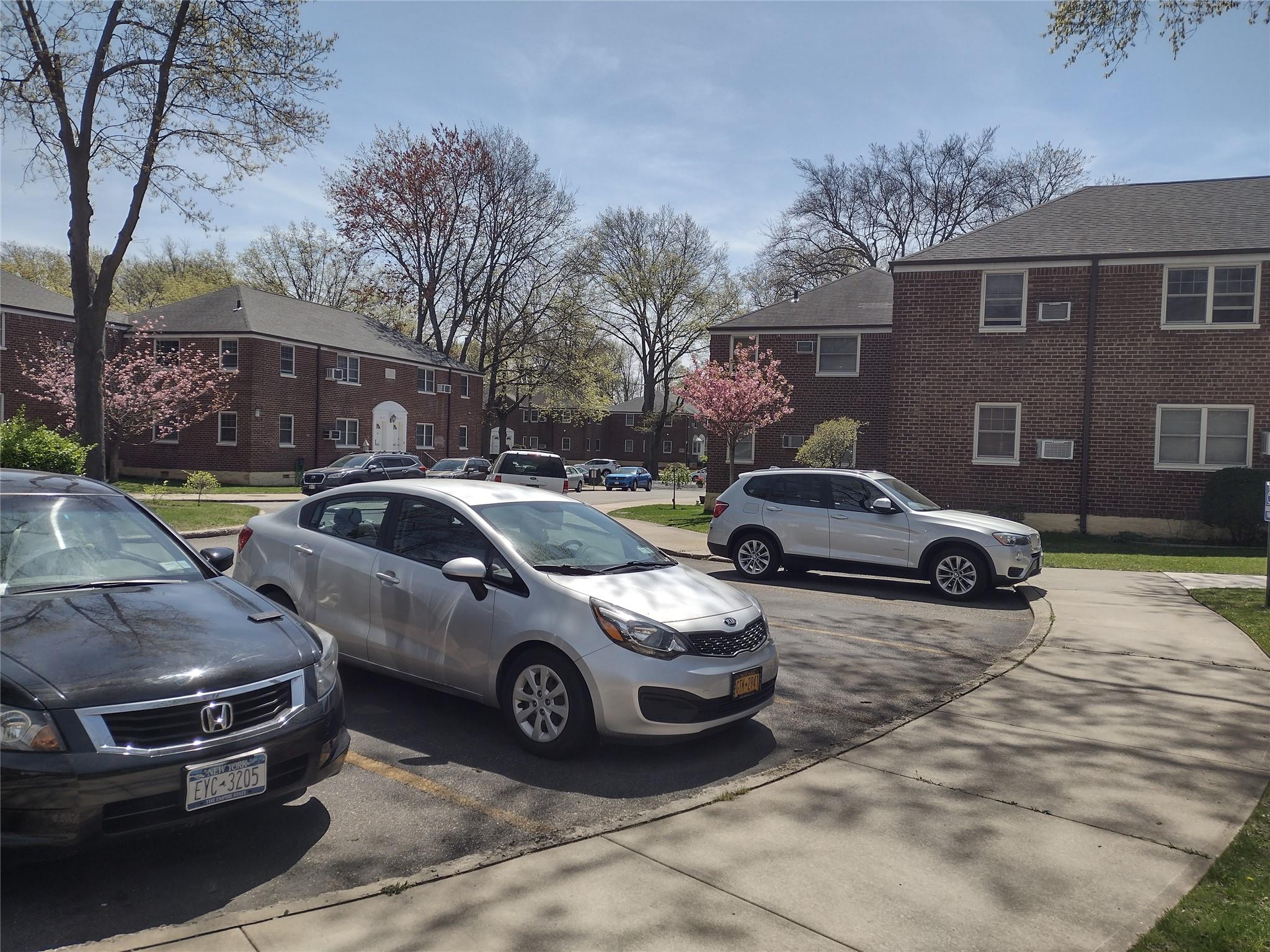 251-45 61 Avenue #2, Little Neck, New York image 10