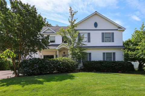 50 Birchwood Park Drive Jericho NY 11753