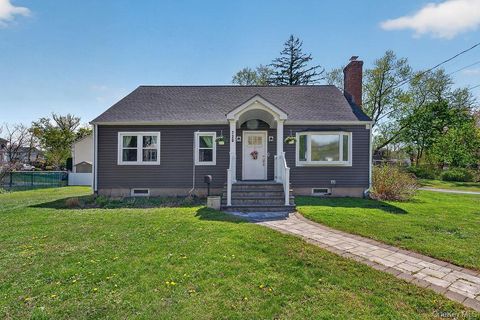Homes For Sale - 720 Meadow Street<br/> Mamaroneck, NY 10543
