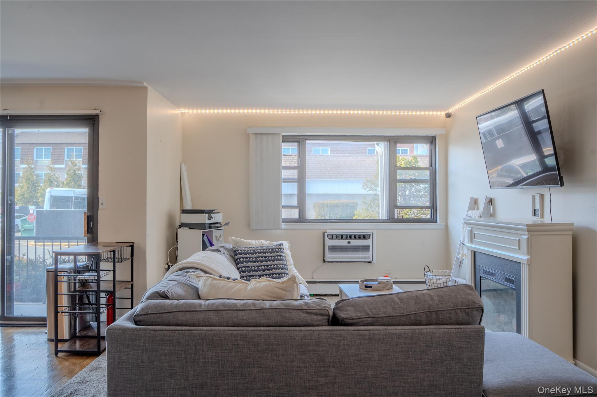 210 Fulton Street 1F