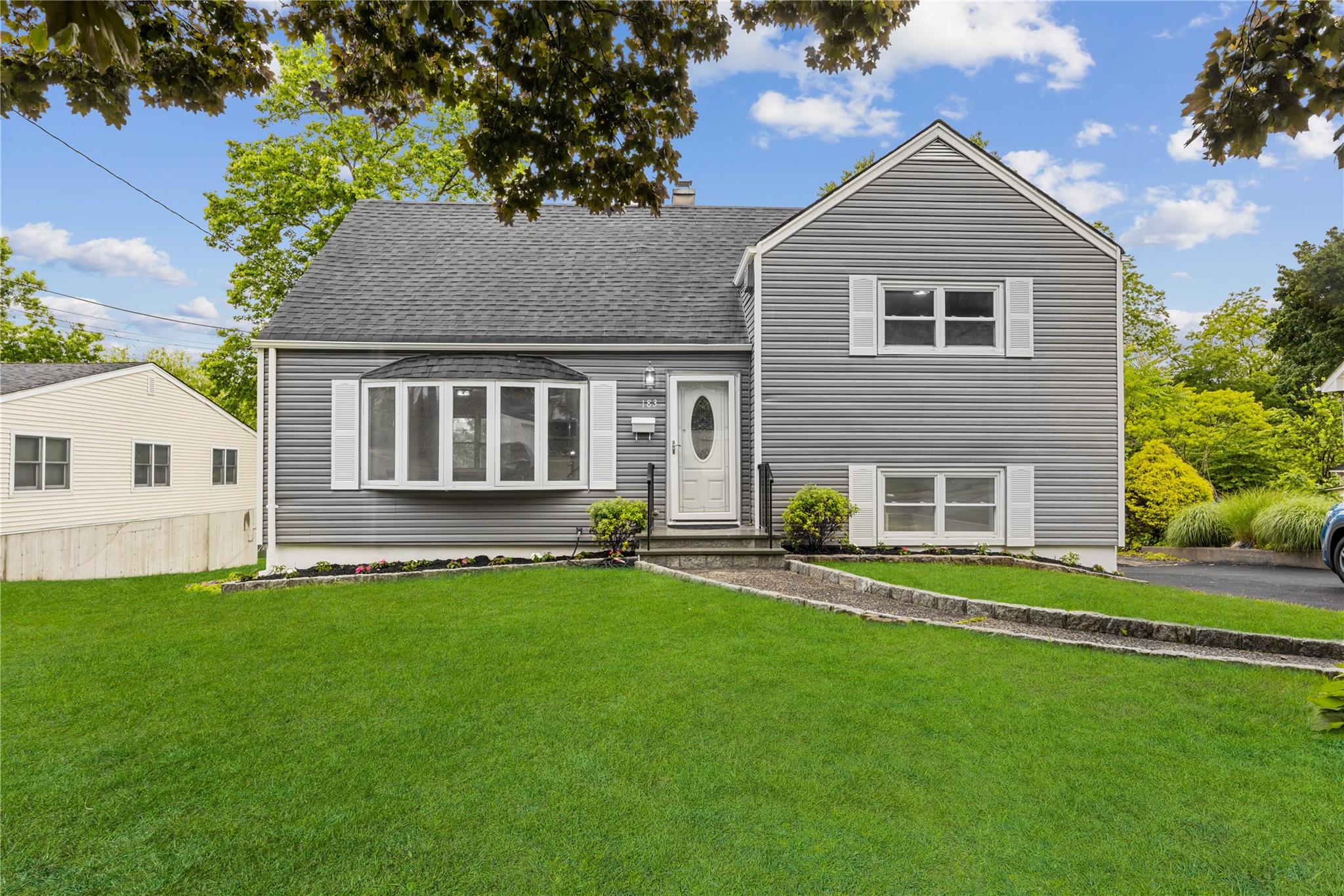 Property for Sale at Pembrook Drive, Yonkers, New York - Bedrooms: 3 
Bathrooms: 2 
Rooms: 7  - $835,000