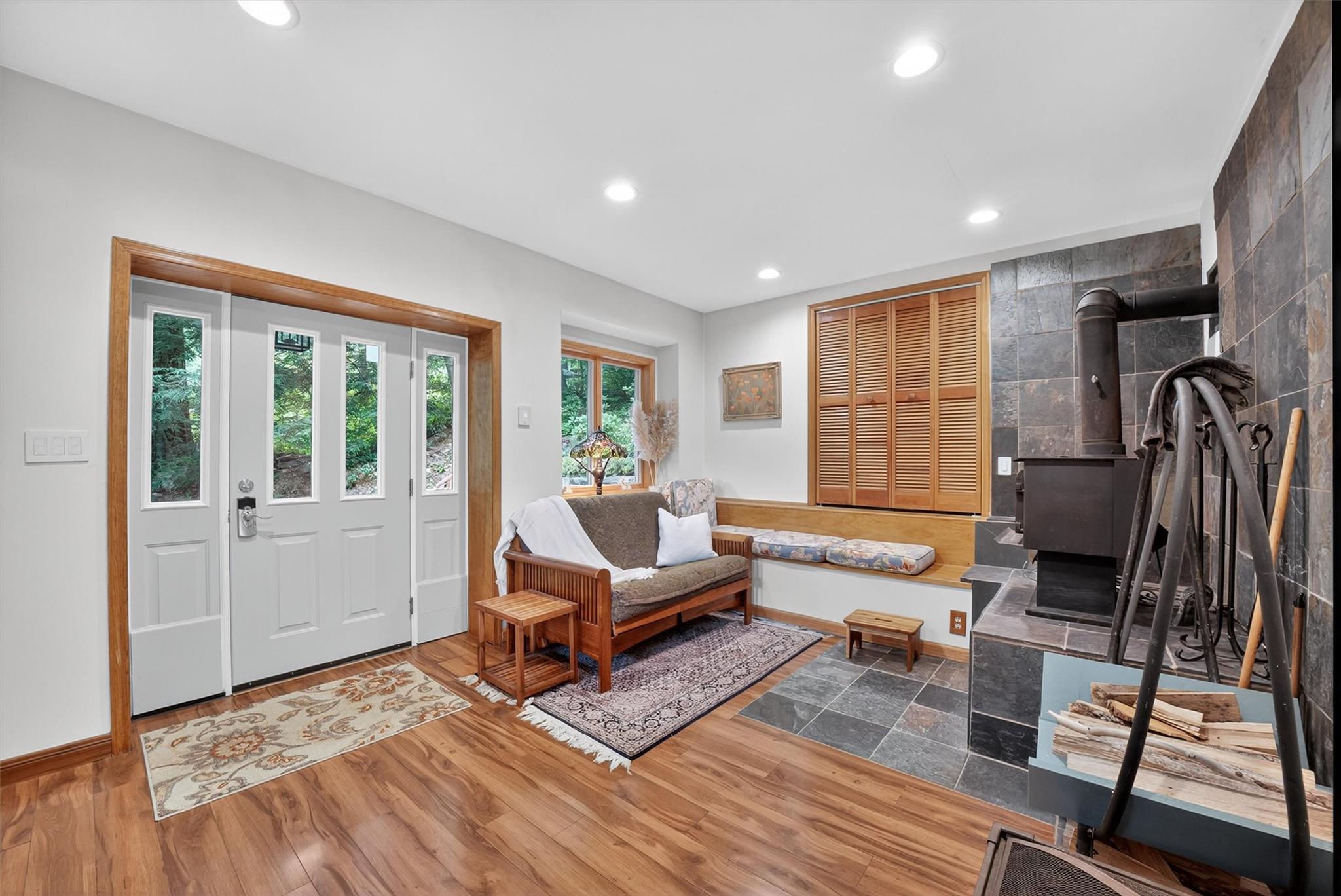 Putnam Valley, New York 10579, United States, 2 Bedrooms Bedrooms, ,2 BathroomsBathrooms,Residential,Active,167272