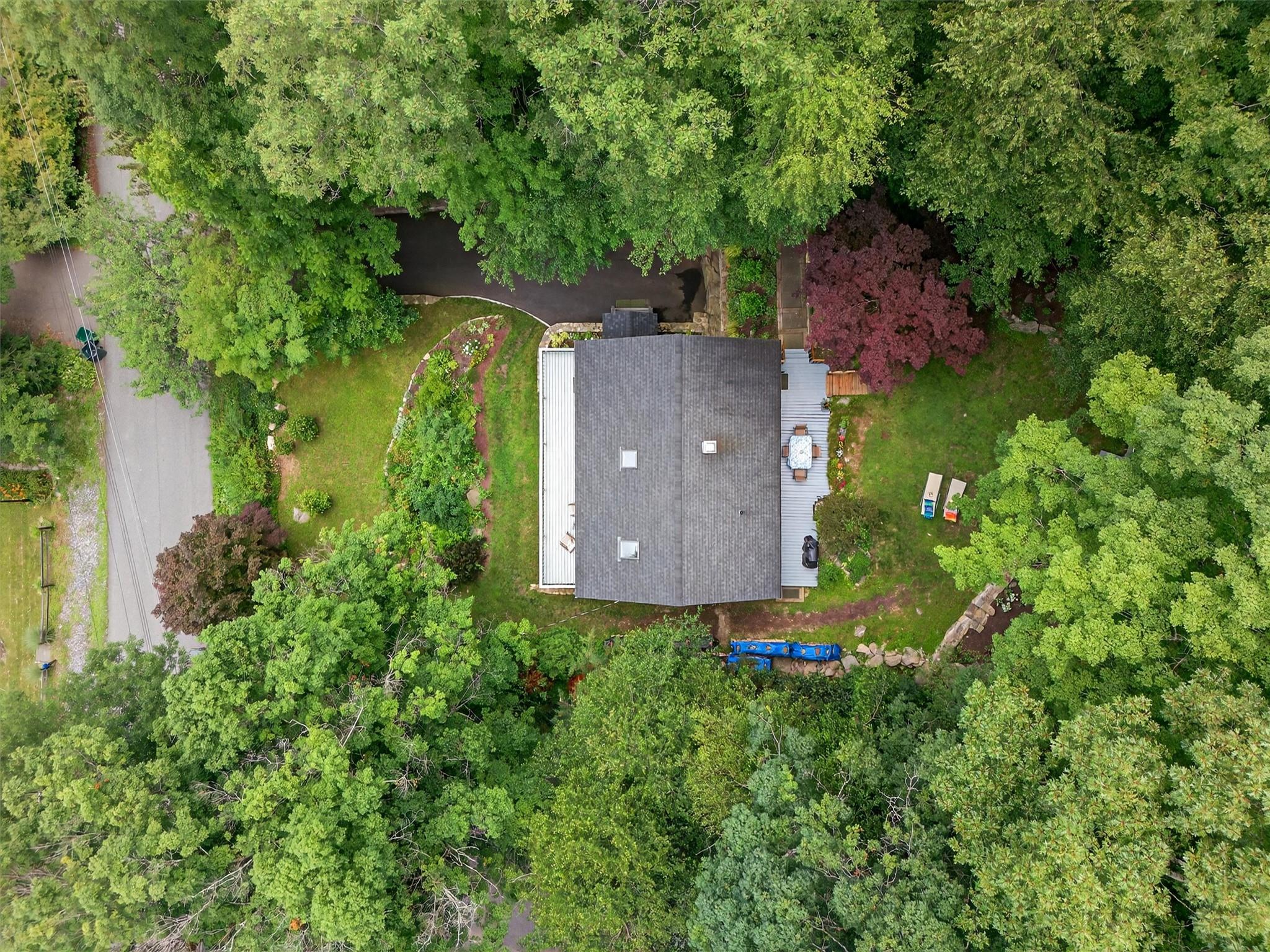 Putnam Valley, New York 10579, United States, 2 Bedrooms Bedrooms, ,2 BathroomsBathrooms,Residential,Active,167272