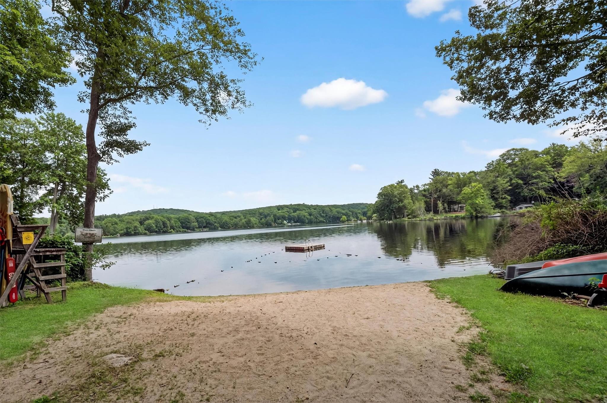 Putnam Valley, New York 10579, United States, 2 Bedrooms Bedrooms, ,2 BathroomsBathrooms,Residential,Active,167272