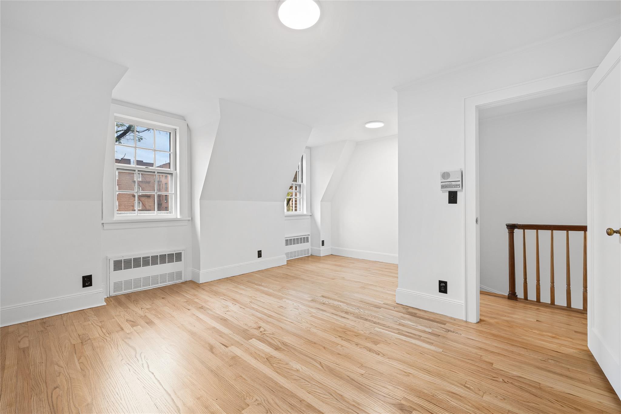 408 Burns Street, Forest Hills, New York image 12