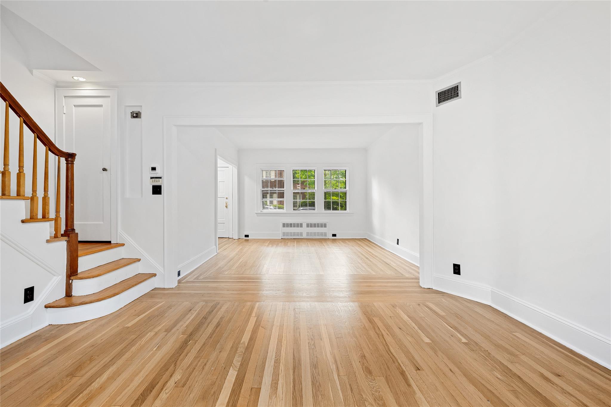 408 Burns Street, Forest Hills, New York image 2