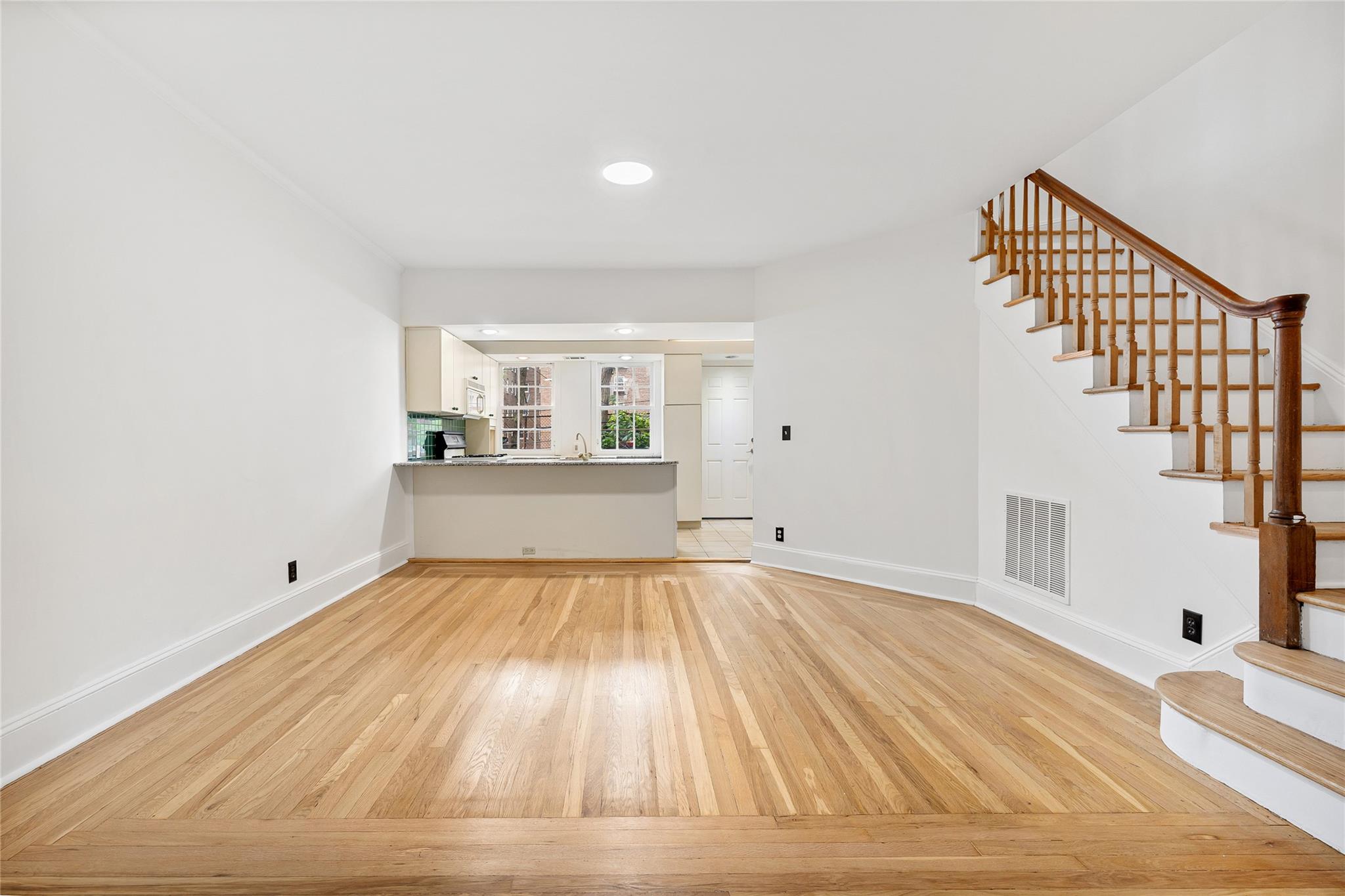 408 Burns Street, Forest Hills, New York image 6