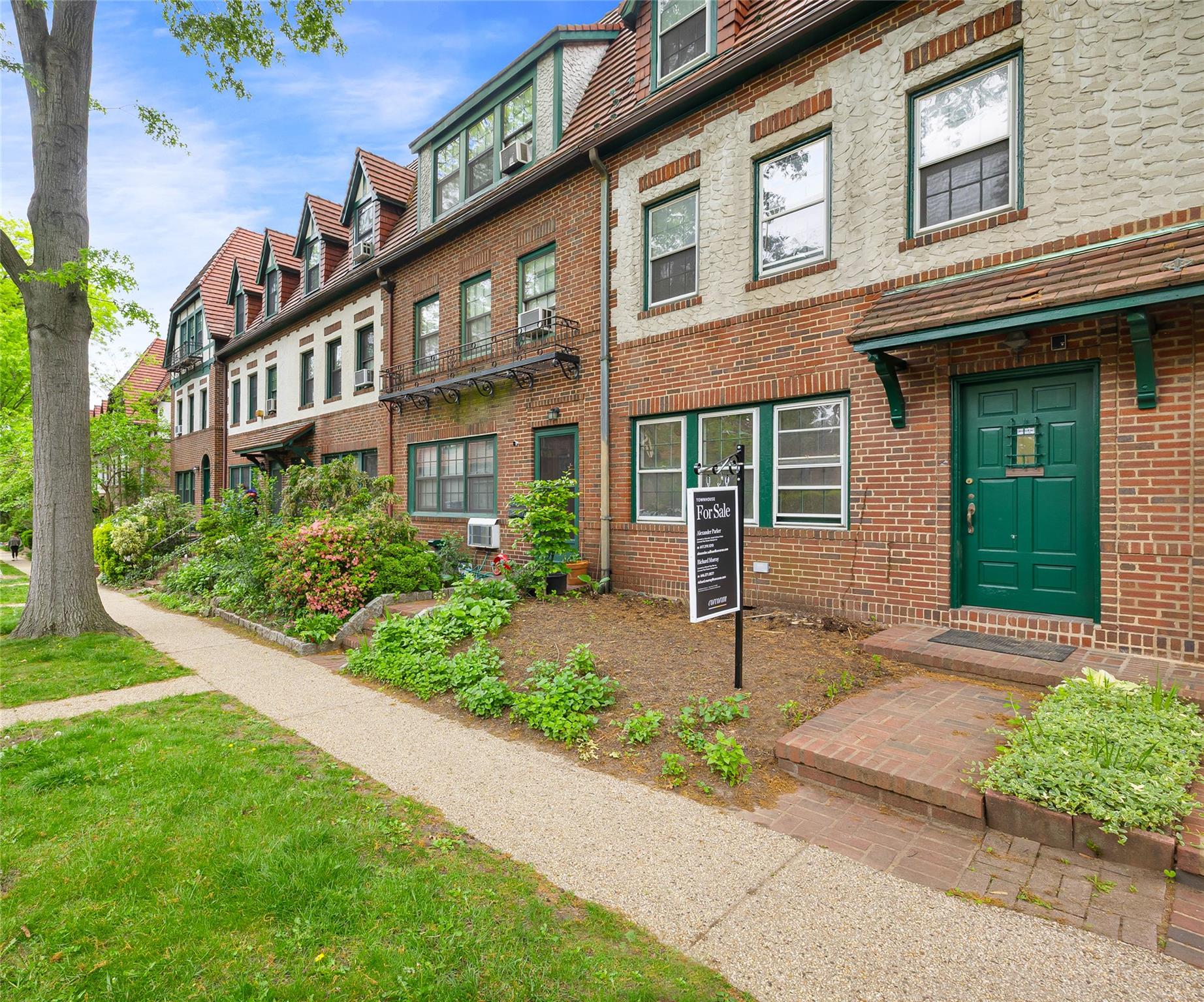 408 Burns Street, Forest Hills, New York image 3