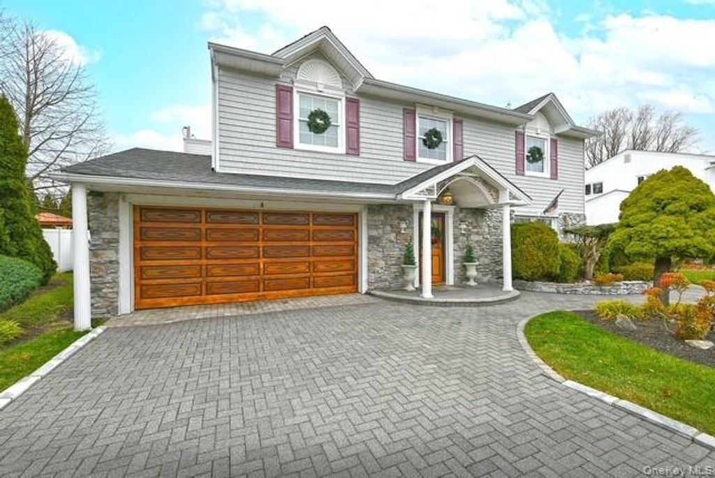 Photo of 8 Brookstan Road, Nesconset, NY 11767 (MLS # 938857)