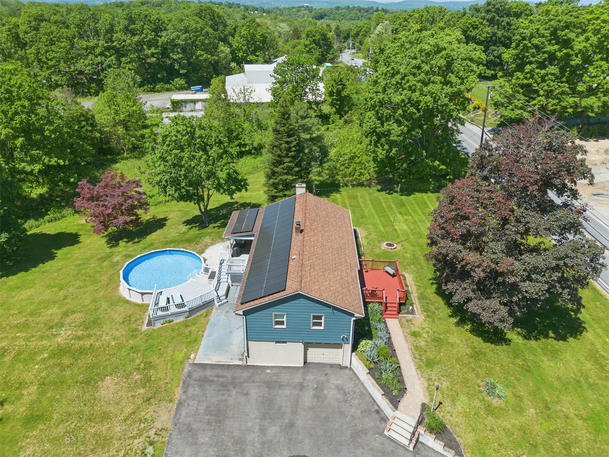 484 Noxon Road, Poughkeepsie, New York image 4