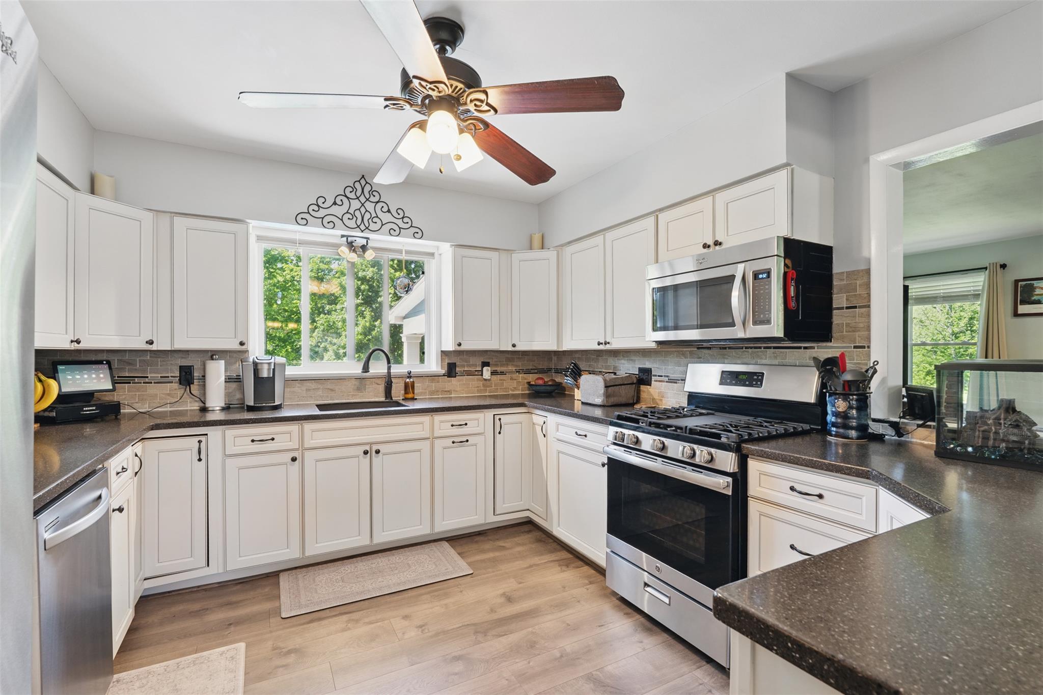 484 Noxon Road, Poughkeepsie, New York image 12