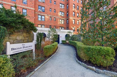 1 Broad Parkway 3M White Plains NY 10601