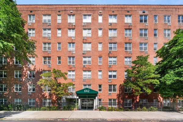 642 LOCUST ST APT 4H, MOUNT VERNON, NY 10552 - Image caaea72cd48fc1dbcf40df2022e5f28f/3685735544