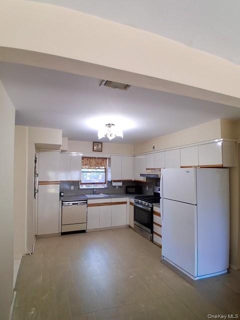 Multifamily For Sale - 37 Acorn Place<br/> Lynbrook, NY 11563