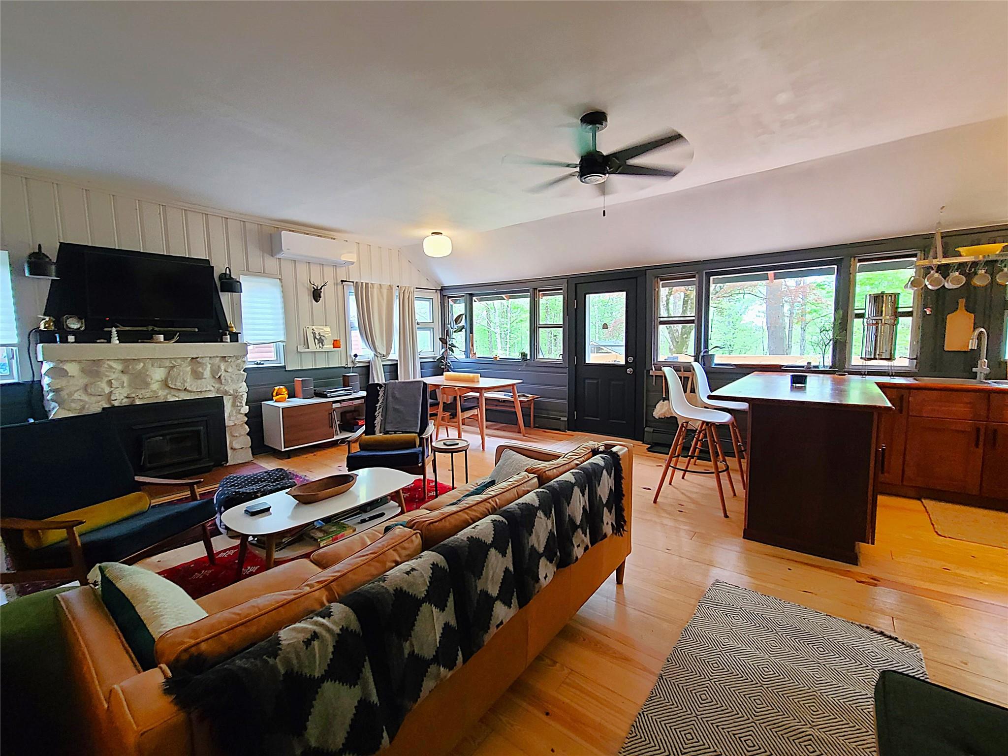 112 E Thompson Place, Smallwood, New York image 6