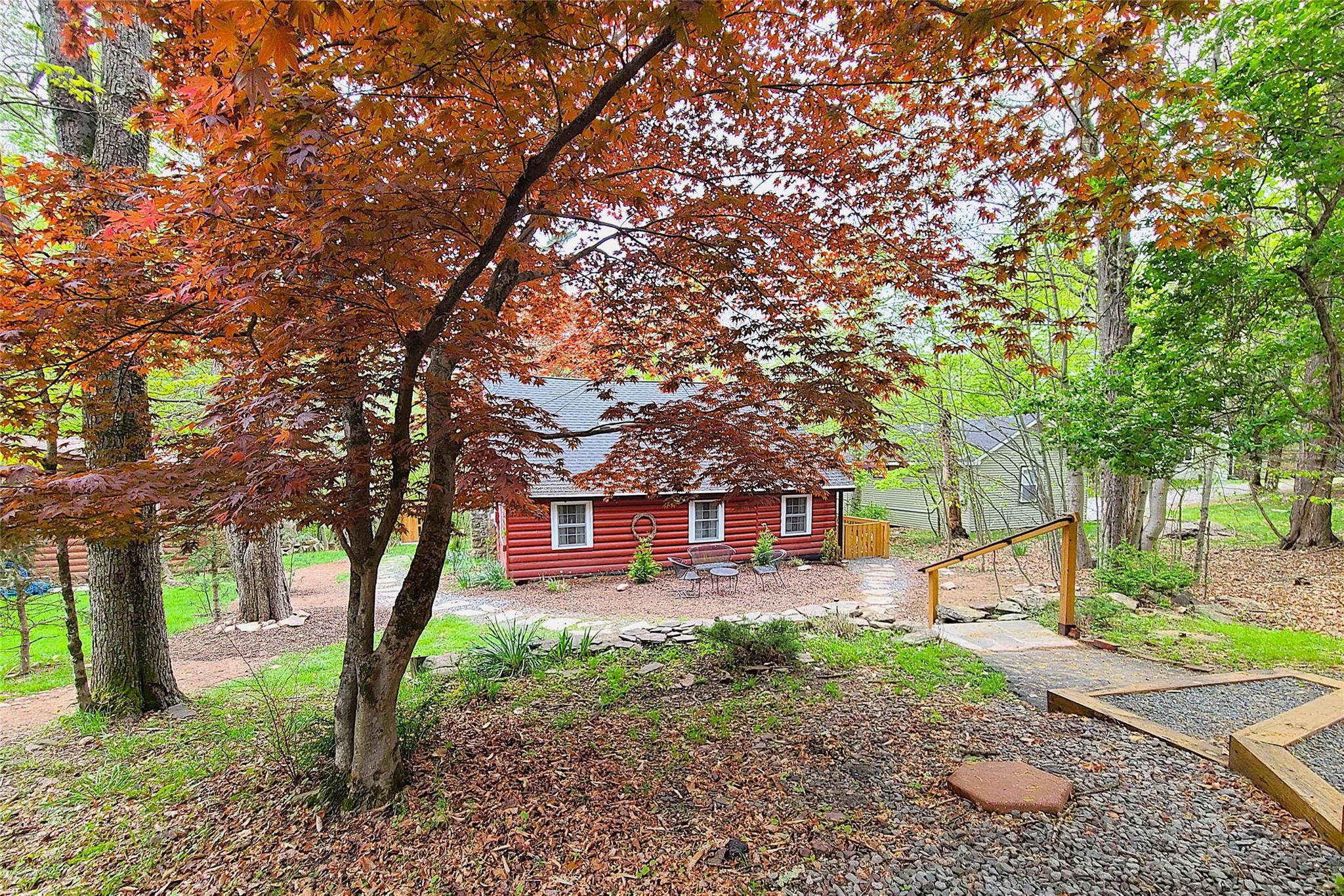 112 E Thompson Place, Smallwood, New York image 1