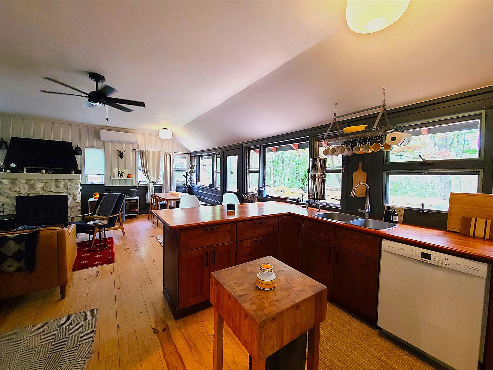 112 E Thompson Place, Smallwood, New York image 15