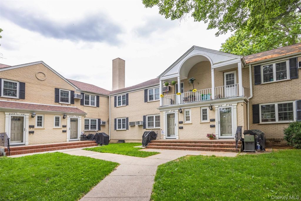 Photo of 223-36 65th Avenue #2A, Bayside, NY 11364 (MLS # 946163)