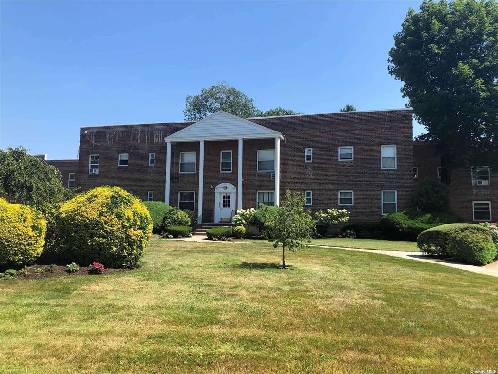 285 Central Avenue #B4, Lawrence, New York image 1