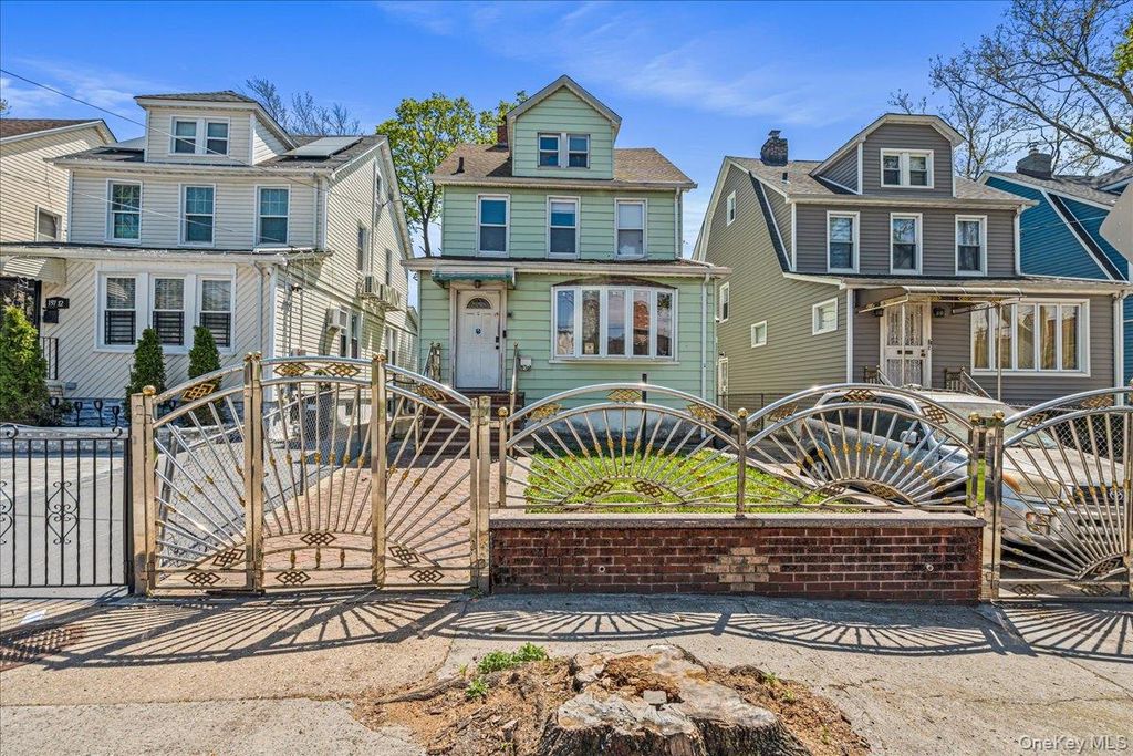 Photo of 19708 115th Avenue, Saint Albans, NY 11412 (MLS # 988168)